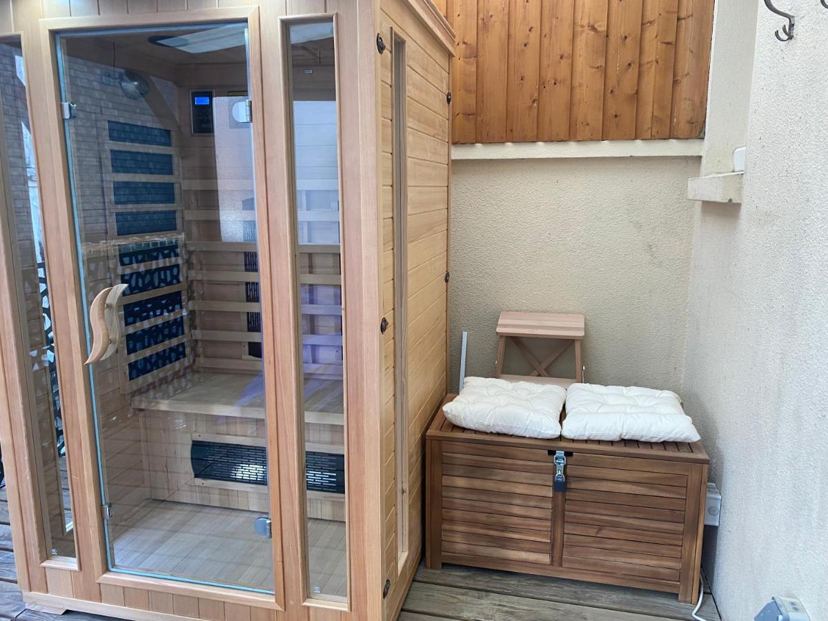 Escapade romantique: sauna et moments de plaisir Rouen Extérieur photo