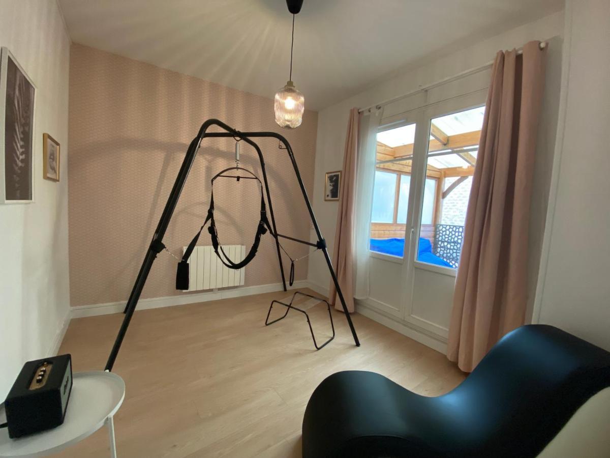 Escapade romantique: sauna et moments de plaisir Rouen Extérieur photo